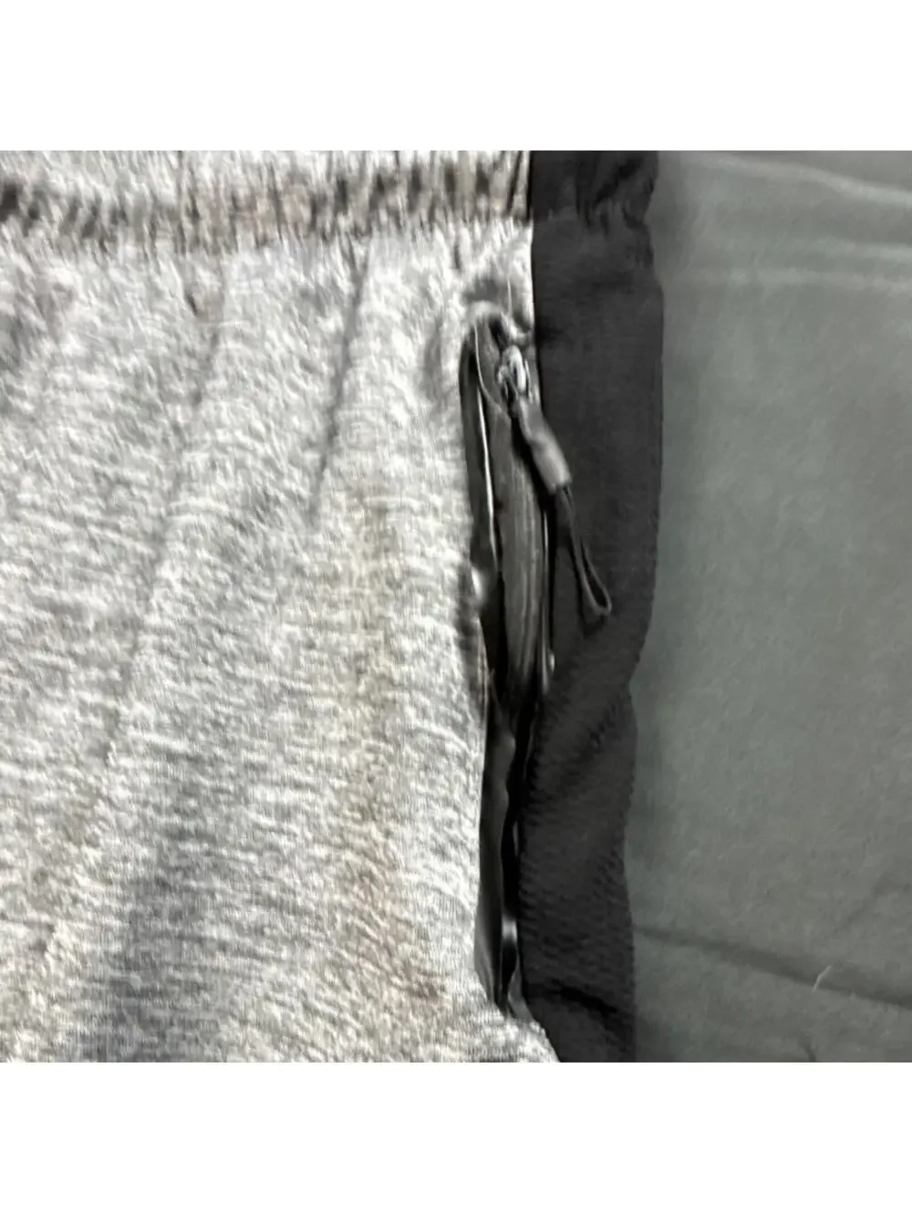 Mens Size L Athletic Shorts Gray Black Knit Zipper Pockets Drawstring Gym Sport